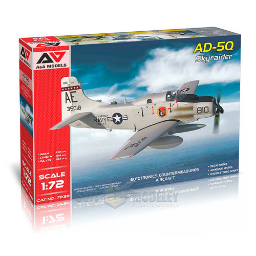 Douglas AD-5Q Skyraider 1/72 A&A Models 7232
